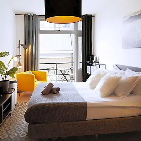 Pensjonat Modern Hideout Ace Location